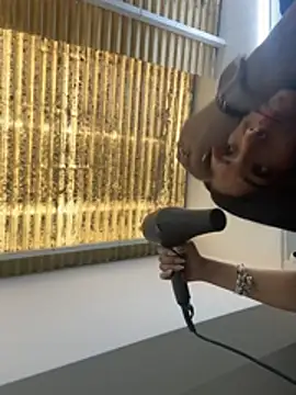 Nikki vega online show from 13, 1, 2026