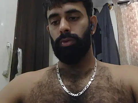 Snapshot of indianhairybull chatting on 7, 7, 2026 indianhairybull online show from 7, 7, 2026