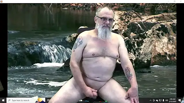 Snapshot of BigManCandy chatting on 12, 2, 2025 BigManCandy online show from 12, 2, 2025