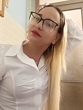 Mia RainX online show from 19, 4, 2026