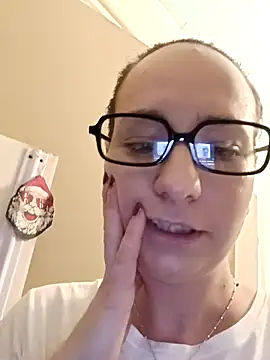 Snapshot of Mia_RainX chatting on 3, 2, 2026 Mia RainX online show from 3, 2, 2026