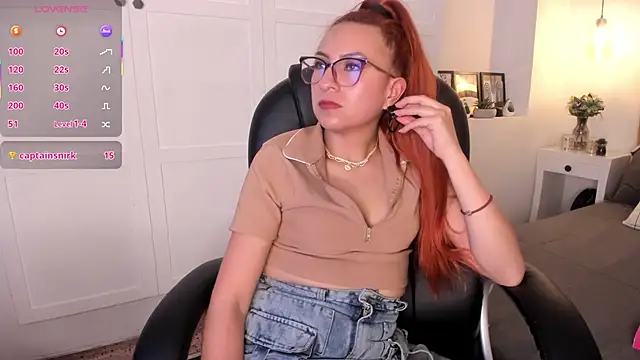 Snapshot of fer_angel_ chatting on 8, 3, 2025 fer angel online show from 8, 3, 2025