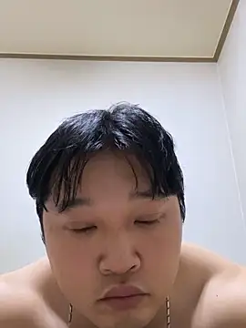 offwhite777 online show from 7, 2, 2025