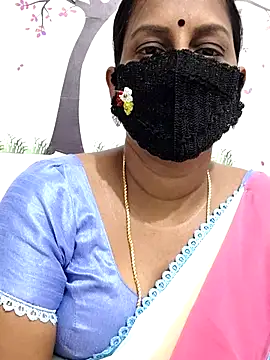 Snapshot of Tamil_Meera12 chatting on 26, 4, 2026 Tamil Meera12 online show from 26, 4, 2026
