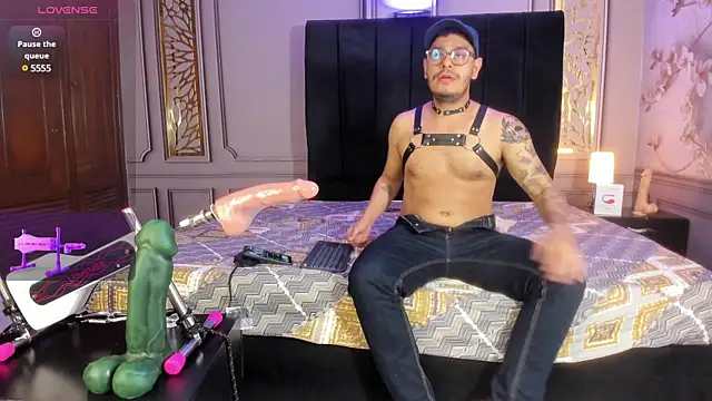 angel fetish  online show from 6, 3, 2025