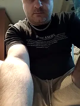 Snapshot of NAvoglia chatting on 29, 4, 2026 NAvoglia online show from 29, 4, 2026
