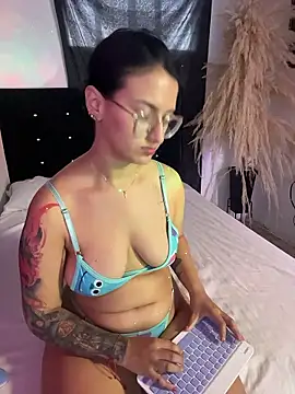 Emma Giraldo online show from 18, 1, 2026