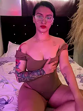 Emma Giraldo online show from 15, 9, 2025