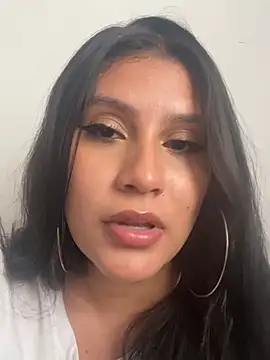 Snapshot of Arianna_Fioree chatting on 16, 7, 2026 Arianna Fioree online show from 16, 7, 2026