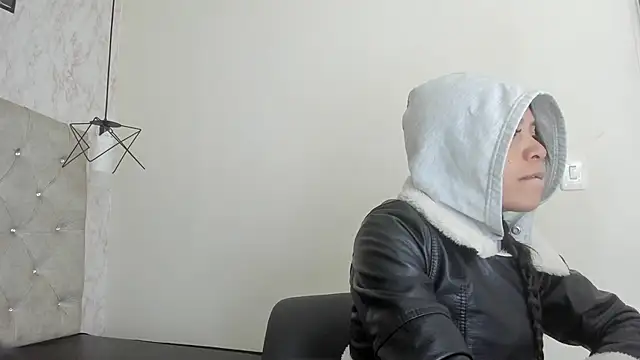 Raichell  online show from 1, 6, 2026