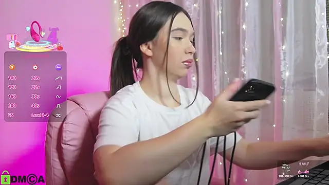 Arianahot777 online show from 3, 11, 2025