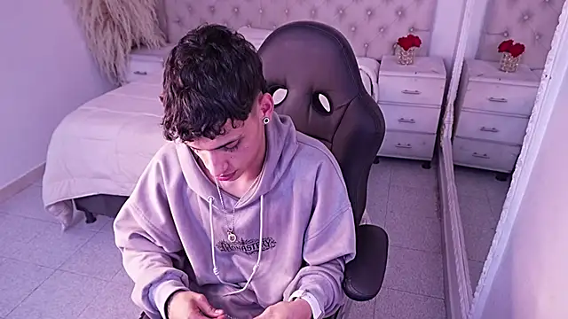 JhoanLeandro online show from 10, 4, 2026