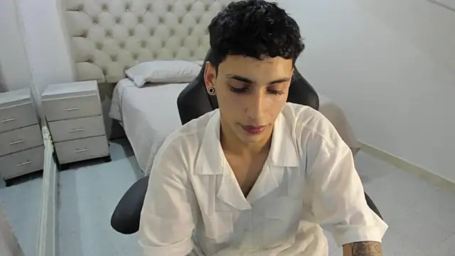 JhoanLeandro online show from 1, 11, 2025