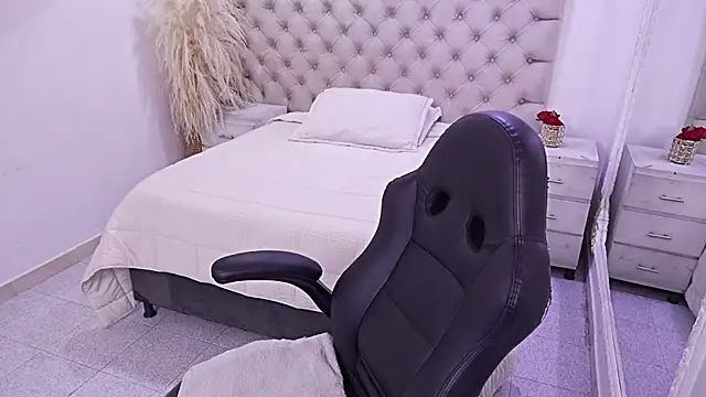 JhoanLeandro online show from 2, 4, 2026