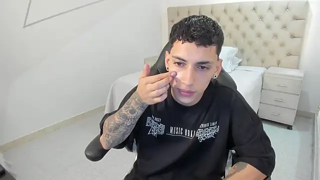 JhoanLeandro online show from 23, 9, 2025