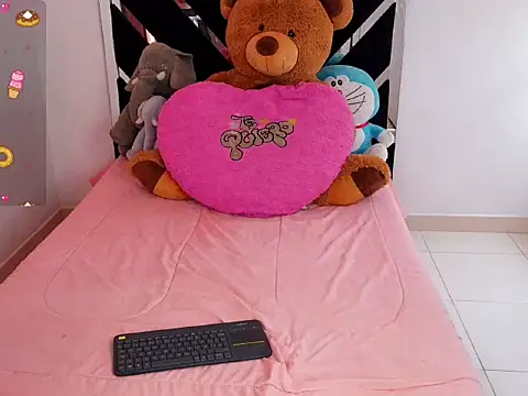 CatalinaSmith1 online show from 10, 10, 2025