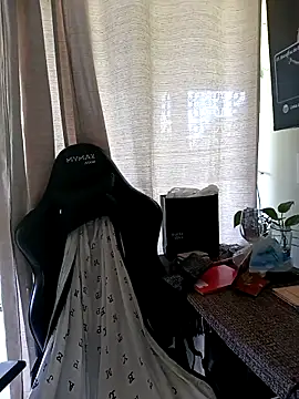 Pantaneirasexy online show from 17, 12, 2025