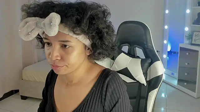 leahaltomm online show from 16, 2, 2025