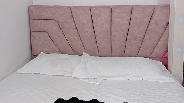 leahaltomm online show from 29, 10, 2025