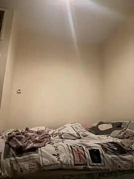 BambixoxUK online show from 29, 11, 2025