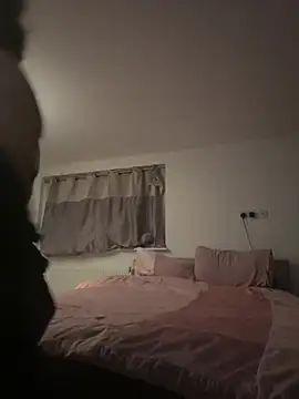 BambixoxUK online show from 13, 2, 2025