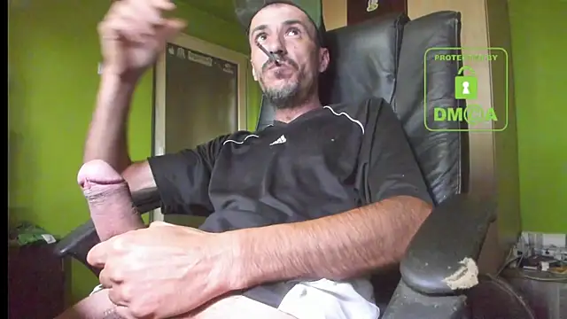 Snapshot of BigCumShoot chatting on 21, 9, 2025 BigCumShoot online show from 21, 9, 2025