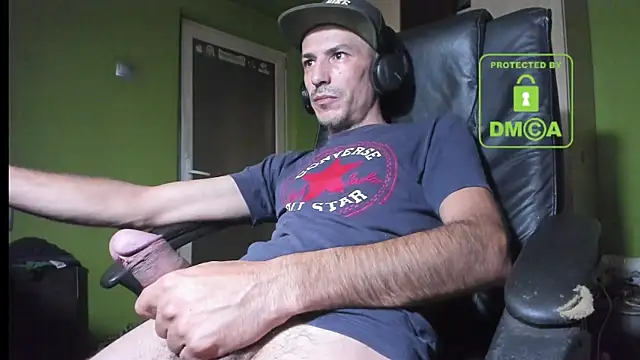 Snapshot of BigCumShoot chatting on 29, 9, 2025 BigCumShoot online show from 29, 9, 2025