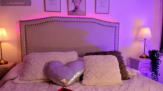 Daphne chers online show from 15, 4, 2026