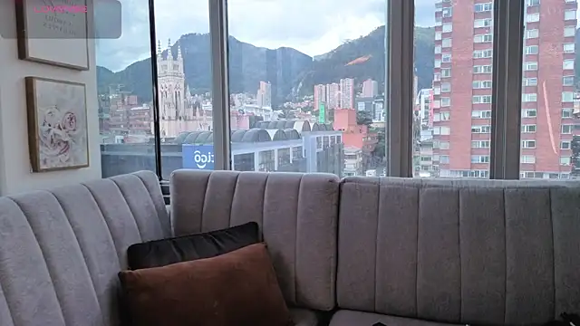 Daphne chers online show from 1, 4, 2026