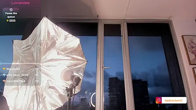 Daphne chers online show from 22, 3, 2025