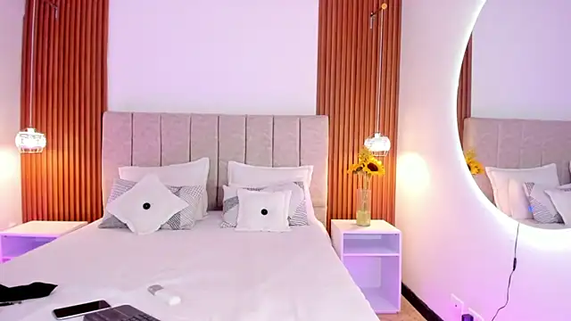 Snapshot of khloe-sweet chatting on 15, 10, 2025 khloe-sweet online show from 15, 10, 2025