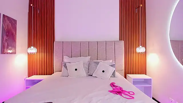 khloe-sweet online show from 3, 2, 2026