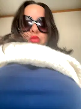 laarti online show from 5, 10, 2025