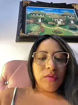 lamaravilla 08 online show from 6, 3, 2025