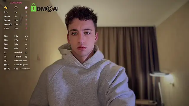 VincentSmith02 online show from 13, 10, 2025