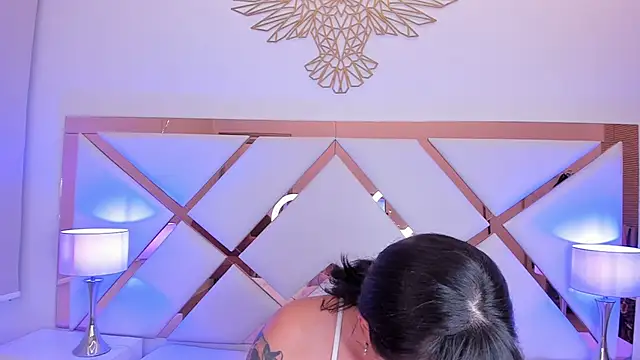 Snapshot of TinaPutina chatting on 11, 3, 2025 TinaPutina online show from 11, 3, 2025