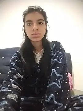 Snapshot of Ariell_Kieran chatting on 6, 7, 2026 Ariell Kieran online show from 6, 7, 2026