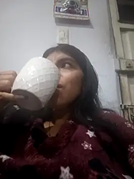 Ariell Kieran online show from 8, 4, 2026