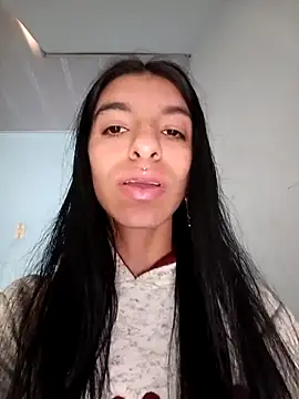 Ariell Kieran online show from 3, 3, 2025