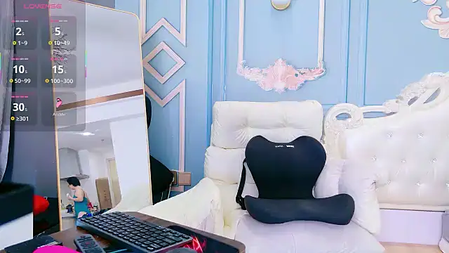 LucianaMe online show from 10, 11, 2025