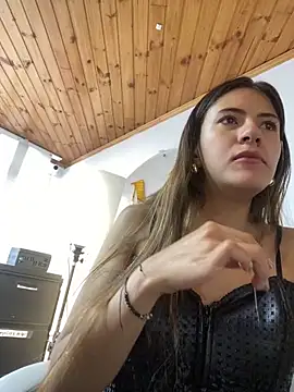 Snapshot of Andrea18_blonde chatting on 21, 3, 2025 Andrea18 blonde online show from 21, 3, 2025