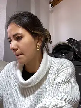 Snapshot of Andrea18_blonde chatting on 15, 3, 2025 Andrea18 blonde online show from 15, 3, 2025