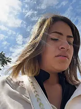 Snapshot of Andrea18_blonde chatting on 29, 11, 2025 Andrea18 blonde online show from 29, 11, 2025