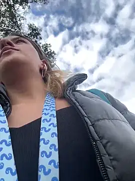 Andrea18 blonde online show from 2, 2, 2026