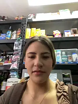 Andrea18 blonde online show from 5, 5, 2026