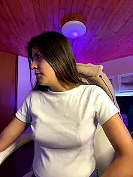 Snapshot of Andrea18_blonde chatting on 16, 9, 2025 Andrea18 blonde online show from 16, 9, 2025