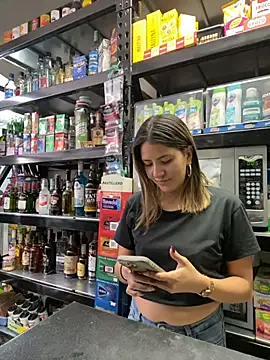 Andrea18 blonde online show from 25, 3, 2026