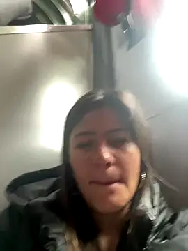 Snapshot of Andrea18_blonde chatting on 7, 10, 2025 Andrea18 blonde online show from 7, 10, 2025