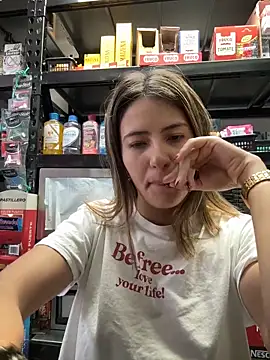 Andrea18 blonde online show from 24, 2, 2026