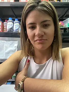 Andrea18 blonde online show from 18, 12, 2025